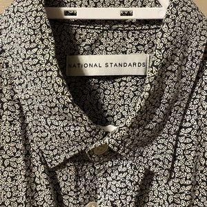 Men’s Button Up Shirt - Medium